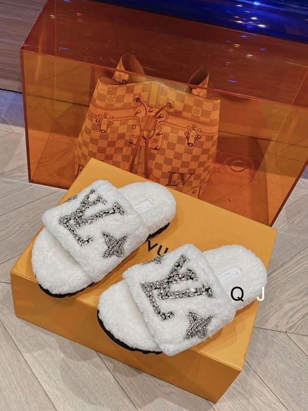 LV Women's Slippers 6